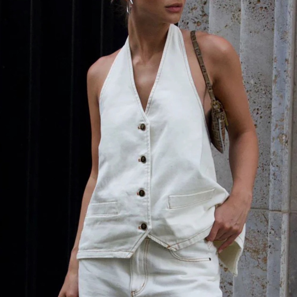 Lioness Open Back Halter